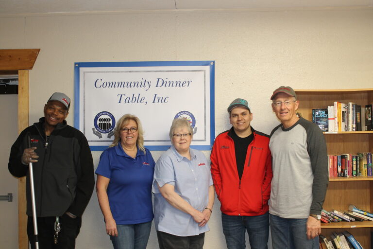 Volunteers Deep Clean the Pantry