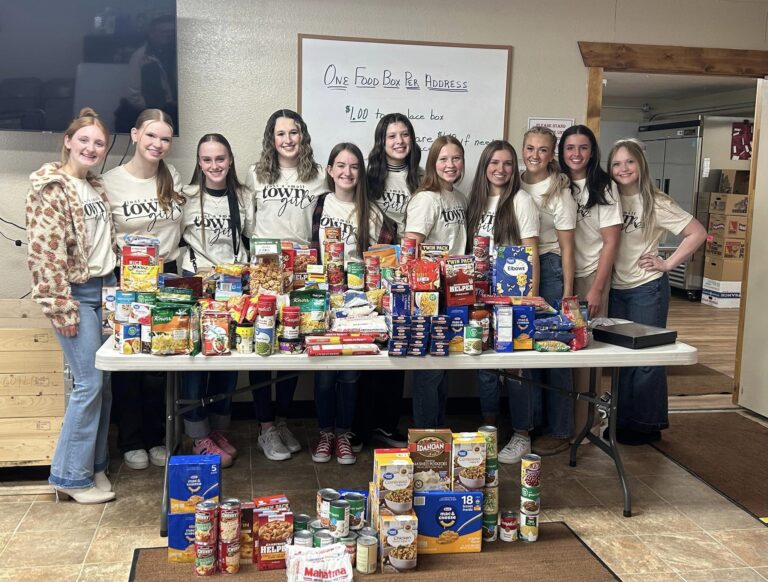 DYW Give Service and Food Donation to Pantry