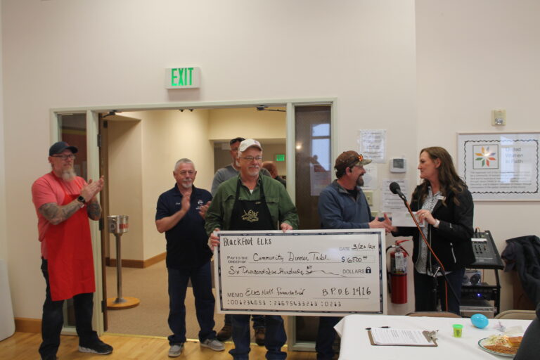 Blackfoot Elks Lodge makes Donation